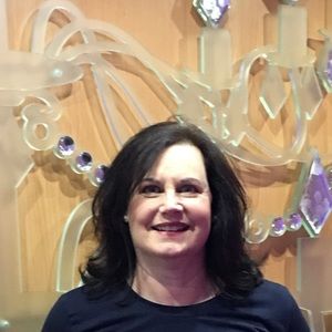 Meet your Posher, Roxanne